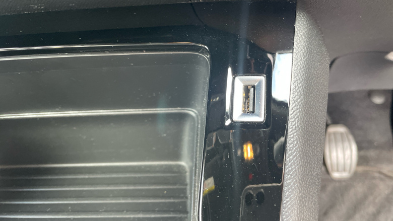 Peugeot 2008 1.2 PureTech Active Premium+ 5dr Petrol Estate